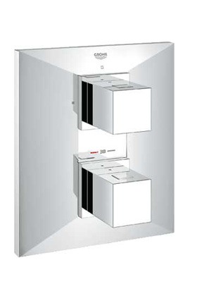 grifo termostático firma Grohe para baño