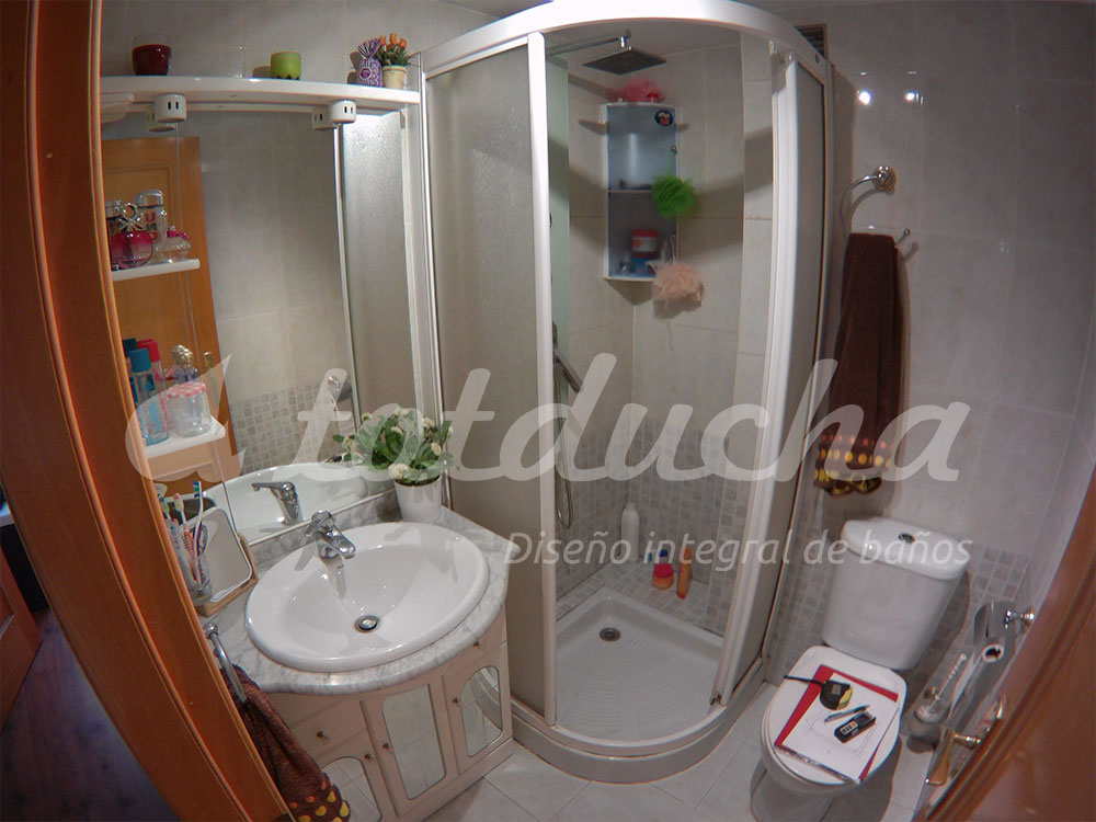 totducha-trabajos-antes-despues-aseo-01 baño antes de reforma integral de Totducha